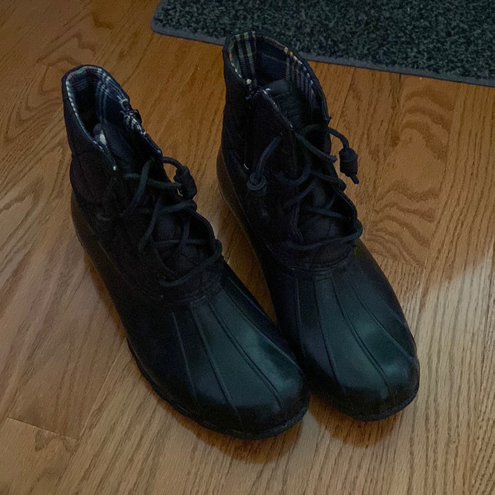 Sperry duck boots